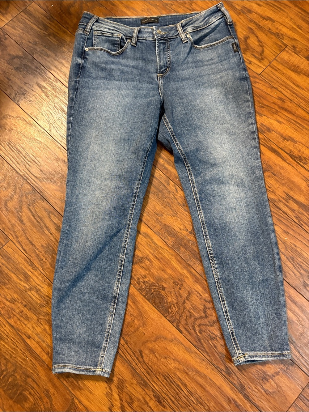 Silver Jeans Medium Blue Cropped Slim Ankle Jeans